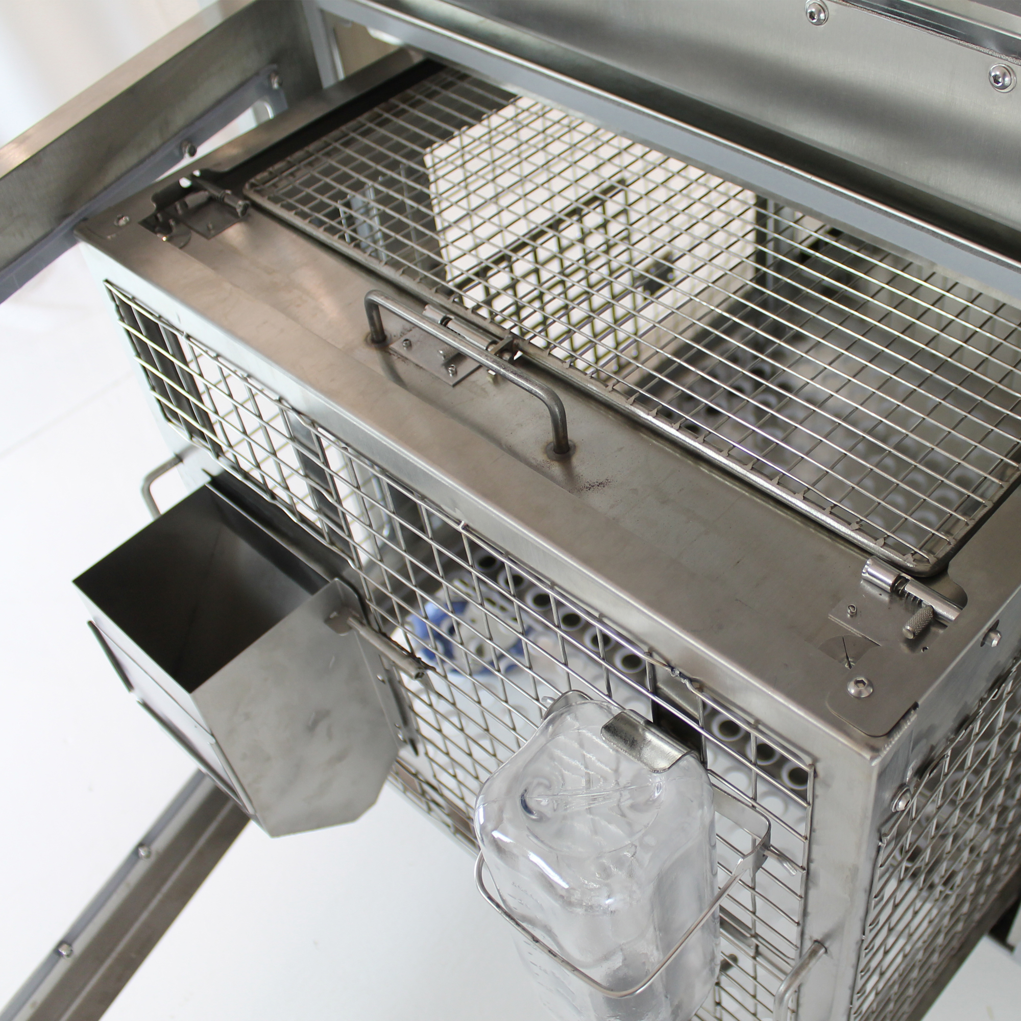 Alternative Design Ferret Isolator