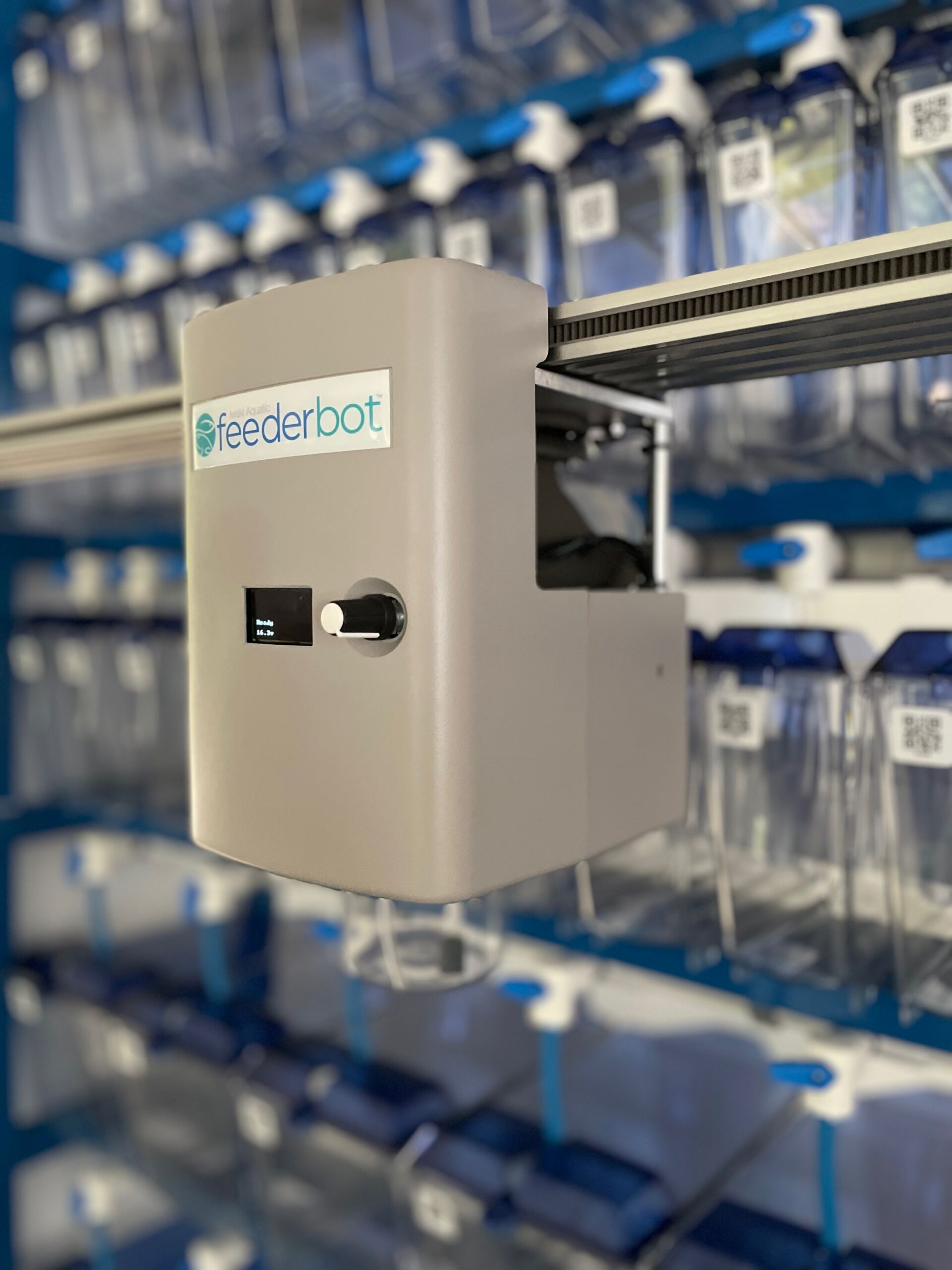 Iwaki Aquatic Feederbot®